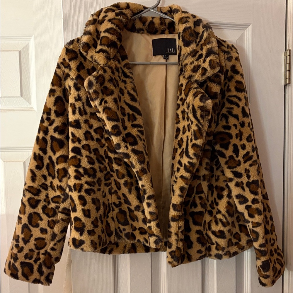 Kaii NWOT Leopard Faux Fur Jacket